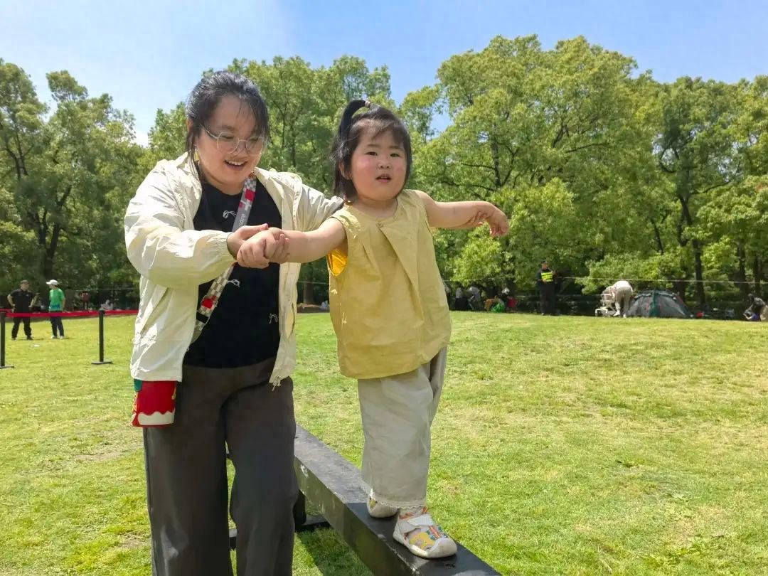 绿野寻踪练本领亲子共绘成长图